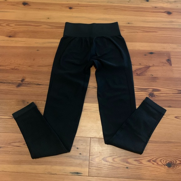 Gymshark // black leggings - Picture 2 of 3